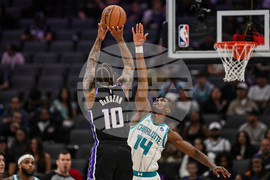 Hornets Kings Basketball