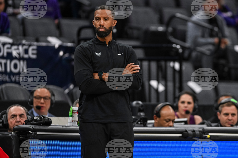 Hornets Kings Basketball