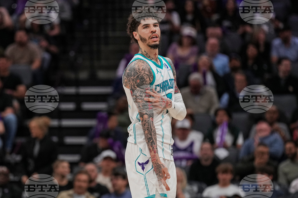 Hornets Kings Basketball