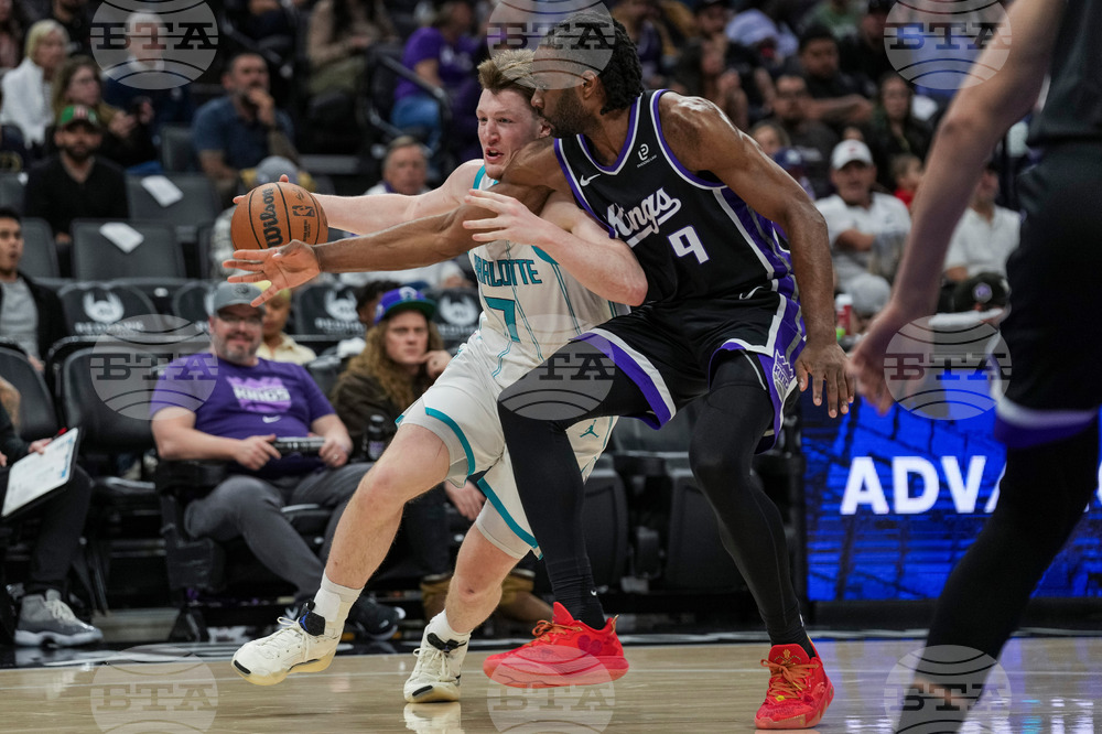 Hornets Kings Basketball