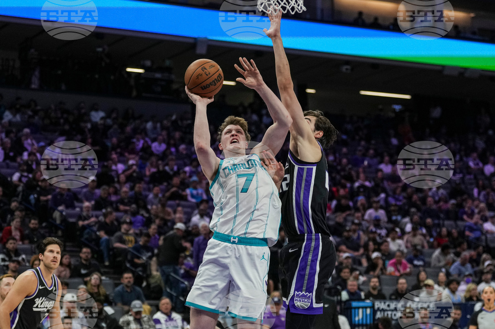 Hornets Kings Basketball