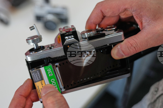 One Tech Tip-Analog Photography