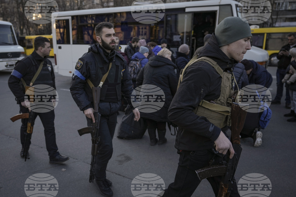 Украйна каза, че руските войски са разпръснали със сила демонстрация в Херсон