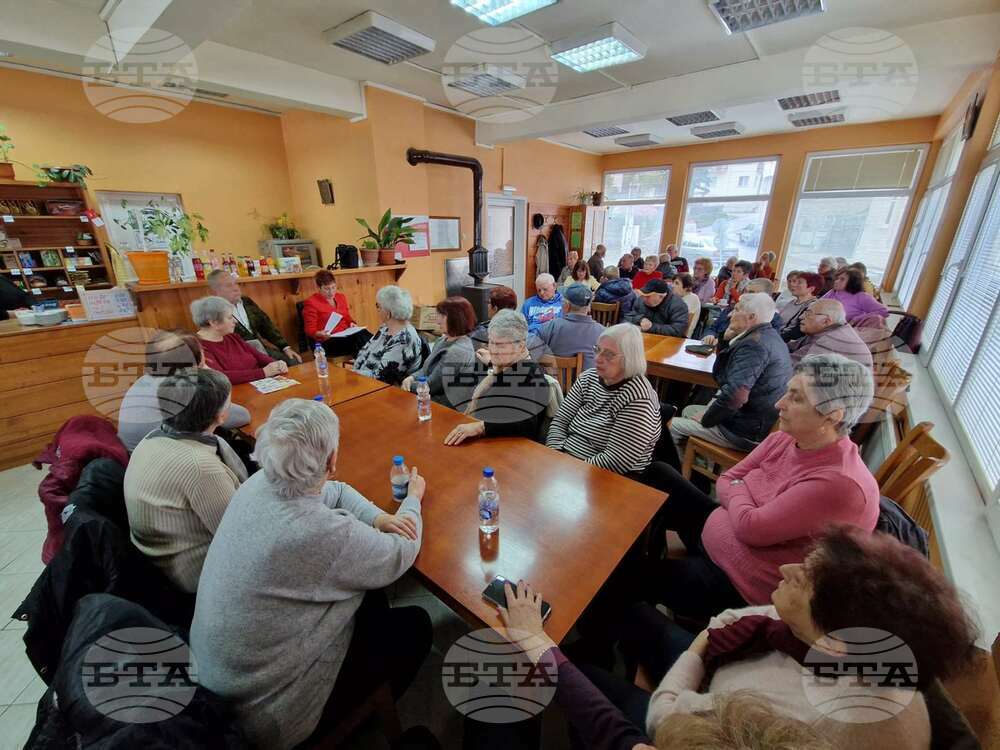 Община Тетевен: Д-р Мадлена Бояджиева дискутира актуални теми с възрастните хора от клуба на пенсионера в Тетевен