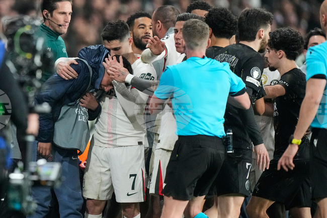 Нето от Челси няма да бъде наказан за инцидент с момче в мач от Шампионската лига