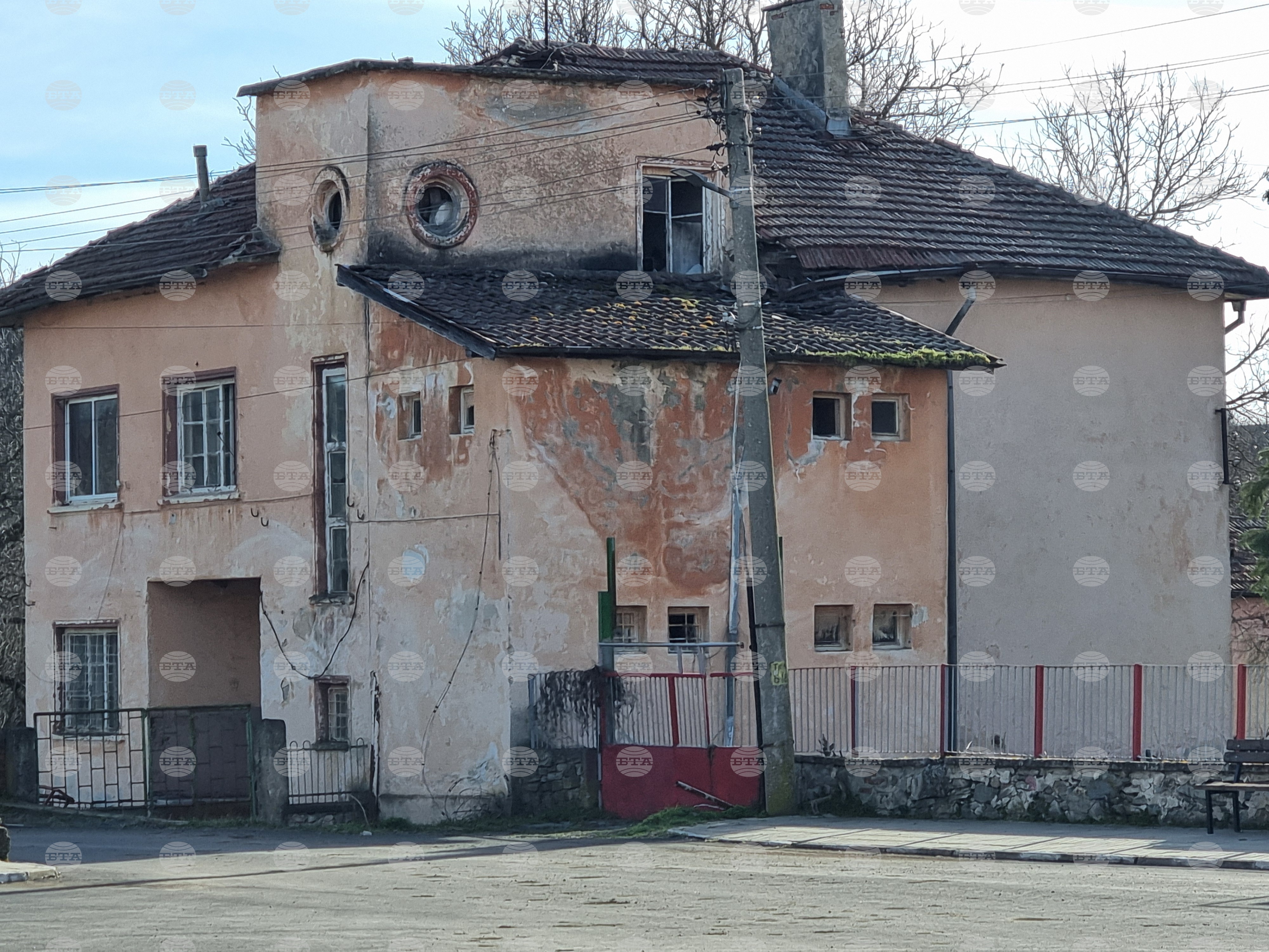 Започва изграждането на център за деца бежанци в ямболското село Овчи кладенец