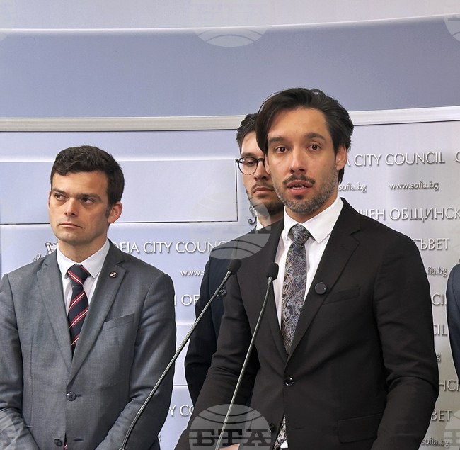 Прехвърлянето на имоти от държавата към Столичната община би решил проблема с презастрояването, каза Борис Бонев от "Спаси София"