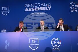 Футбол - асамблея - пресконференция