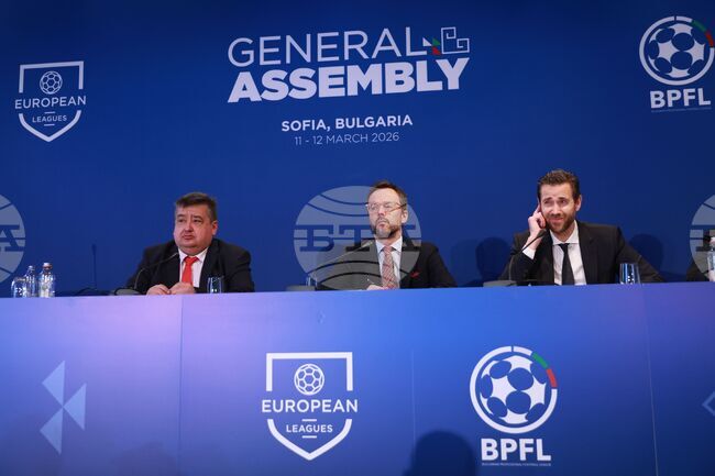  Футбол - асамблея - пресконференция