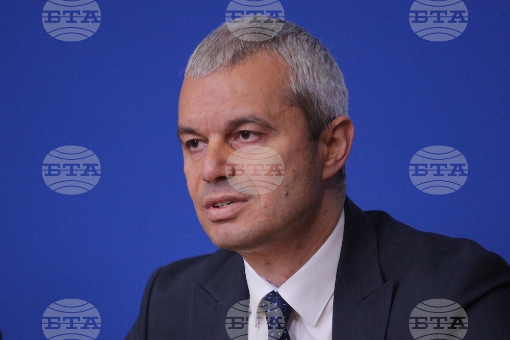 Vazrazhdane Leader Calls GERB-UDF/CC-DB Joint Cabinet "Biggest Political Betrayal in 10 Years"