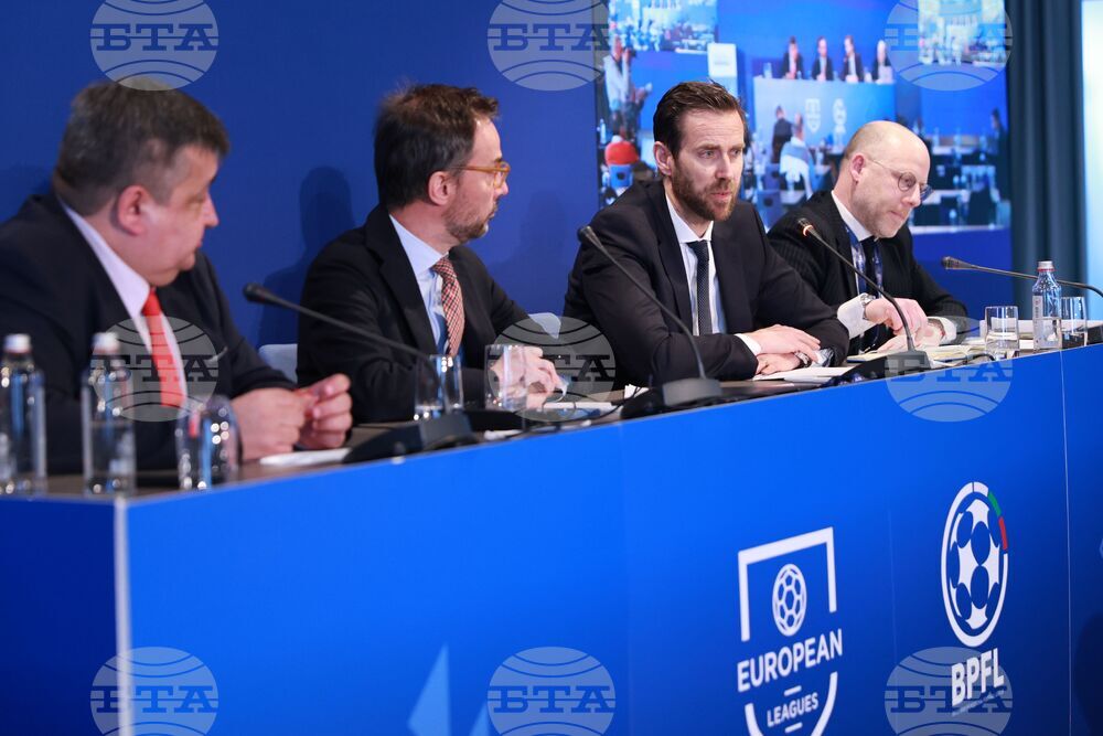 Футбол - асамблея - пресконференция