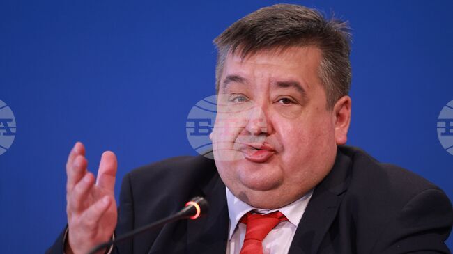 Полша, Чехия и Словакия са добър пример как трябва да се развива и българската футболна лига, смята Атанас Караиванов