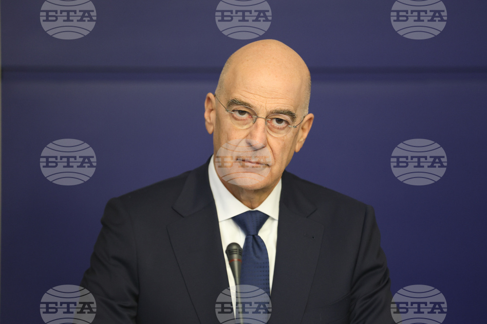 Гръцкият министър на отбраната ще бъде на посещение във Великобритания утре и другиден