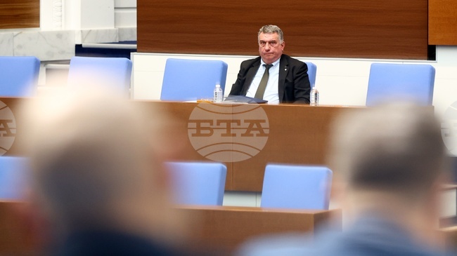 Започната е обществена поръчка за обезпечаване на плановите ремонти на блоковете на АЕЦ "Козлодуй" през 2026 г., каза директорът ѝ Иван Андреев