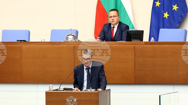 Заради временното спиране на шести блок на АЕЦ „Козлодуй“ не са произведени около 200 хиляди мегаватчаса електроенергия, каза Трайчо Трайков