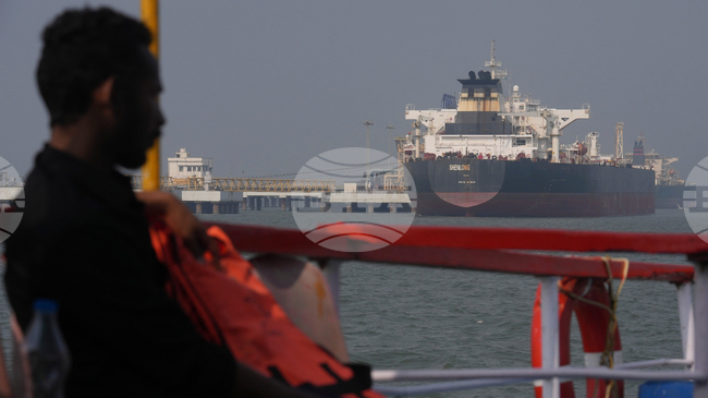 ПТИ: Основната опозиционна партия в Индия обвини премиера Нарендра Моди, че страната остава крайно зависима от вноса на петрол и газ