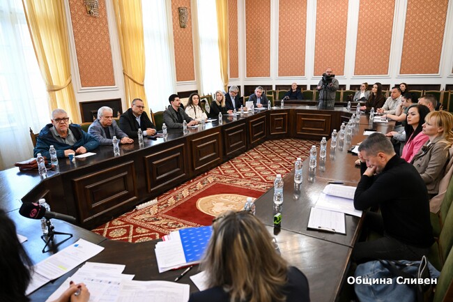 Община Сливен: Партиите постигнаха съгласие за разпределение на Секционните избирателни комисии