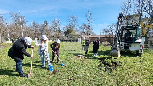 Шумен - Средно училище „Сава Доброплодни“ - нов учебен корпус - първа копка