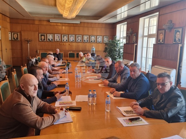 В Плевен партиите и коалициите не постигнаха съгласие за състава само на една секционна избирателна комисия 