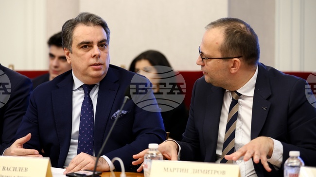 Budget Committee Adopts Continuation of Budget Extension at First Reading