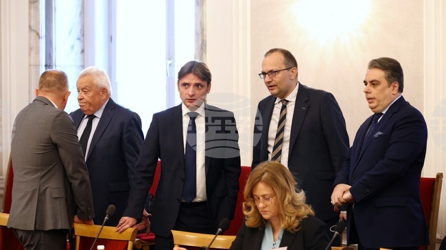 Продължаване на Закона за удължителния бюджет прие на първо четене бюджетната комисия към парламента