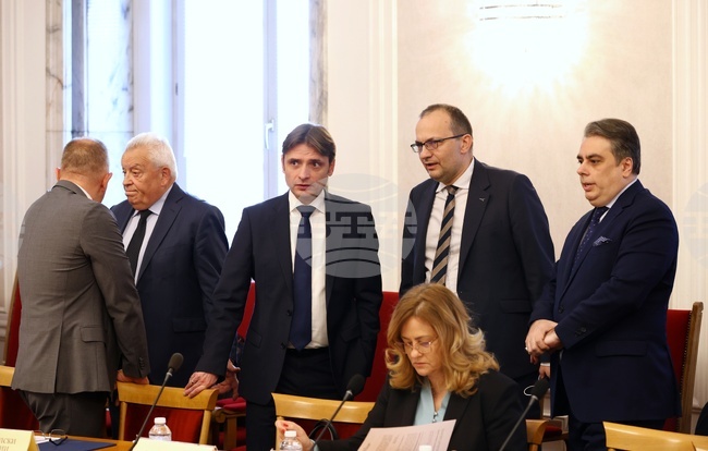 Продължаване на закона за удължителния бюджет прие на първо четене бюджетната комисия към парламента