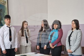 Разград - гимназия - ученици - стипендии