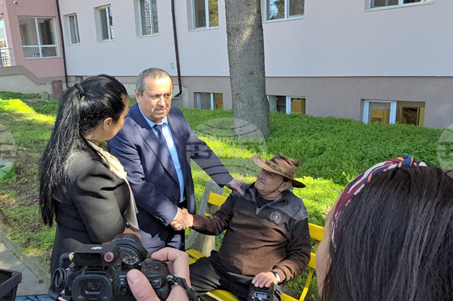 Благоевград - Хасан Адемов - Дом за възрастни хора - посещение