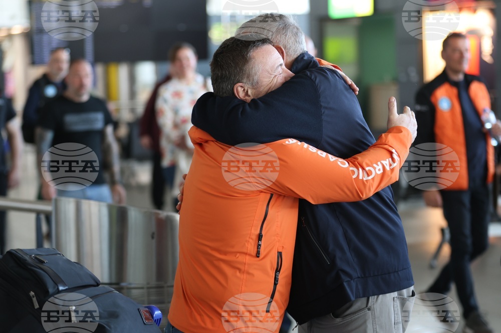 Летище "Васил Левски" - София - Антарктическа експедиция - посрещане