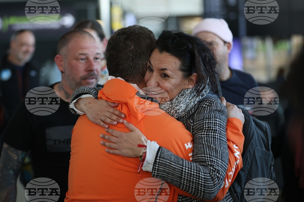 Летище "Васил Левски" - София - Антарктическа експедиция - посрещане