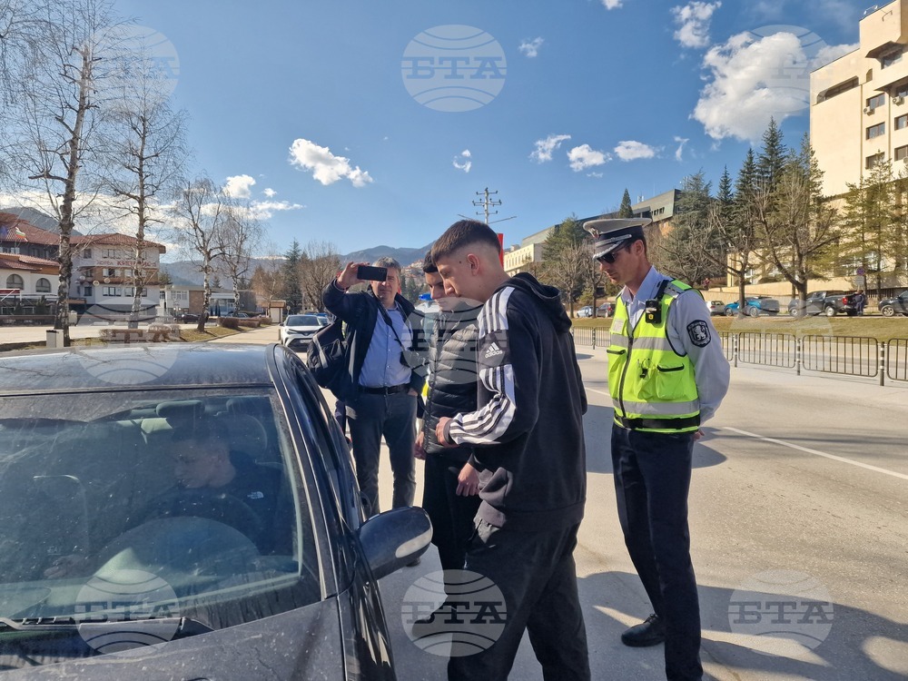 Ученици пресъздадоха пътно нарушение и участваха в симулативен съдебен процес в Смолян
