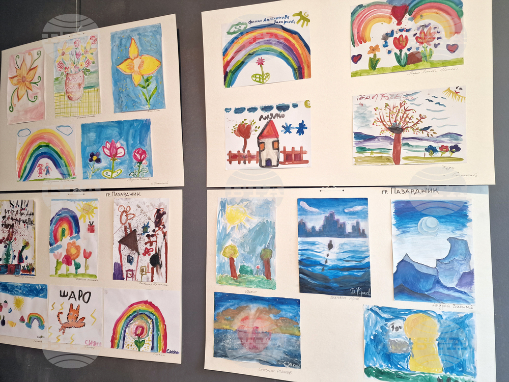 Пазарджик - детски рисунки - изложба