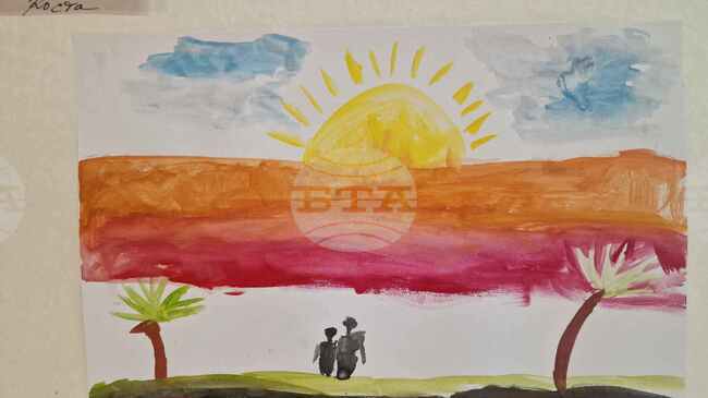 Изложбата с твоби на деца "Визуални изкуства - палитра от срещи" отвори врати в Пазарджик