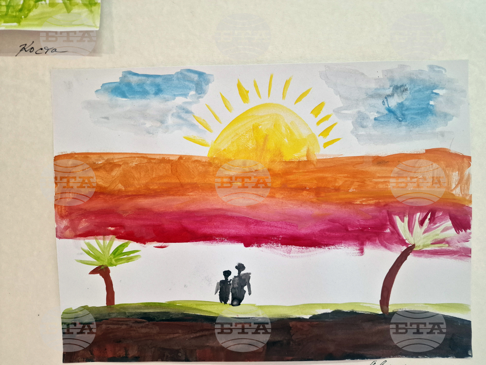 Пазарджик - детски рисунки - изложба