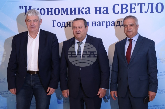 „Икономика на светло“ 2025 - награди