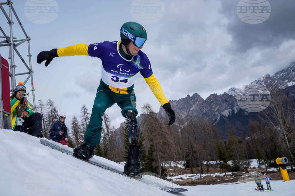 Milan Cortina Paralympics Snowboard