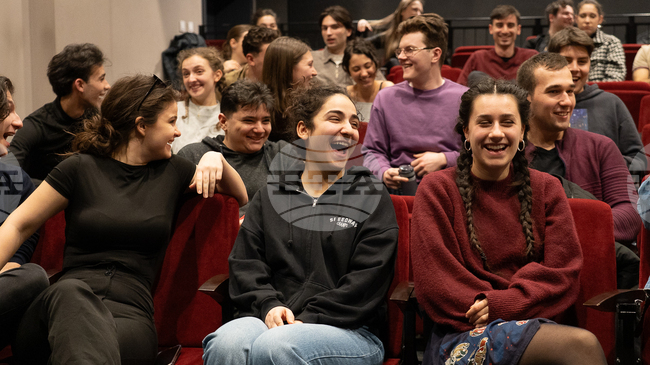 НАТФИЗ представя проекта „Войс Футура“ – спектакли на Aкадемията достигат до нови публики в различни райони на София