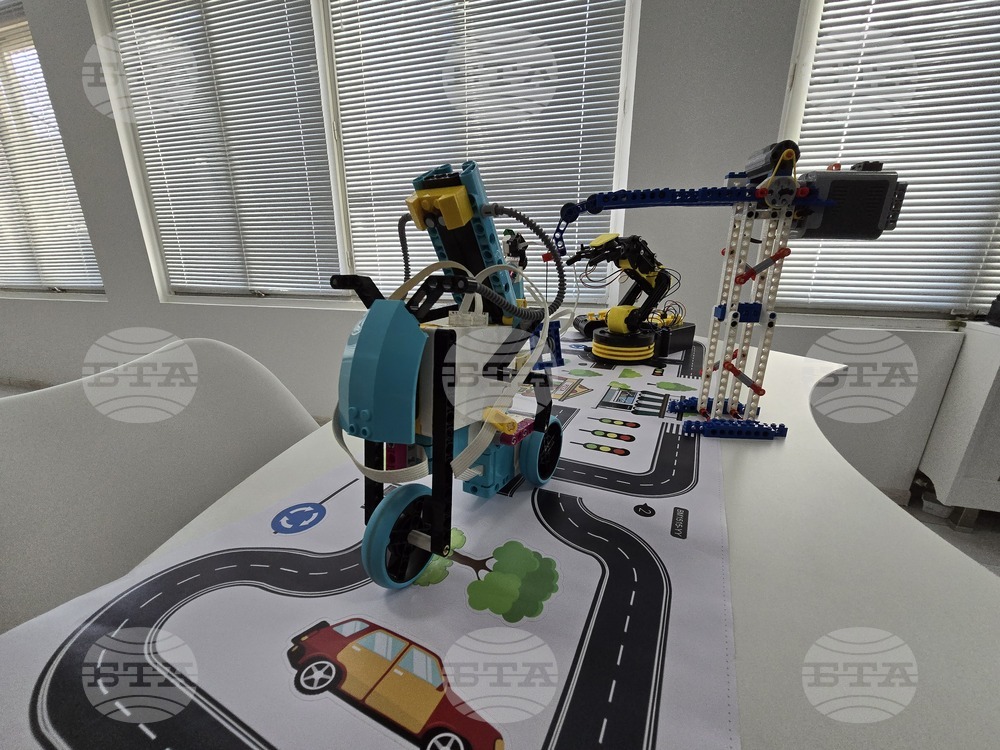 Благоевград - ЮЗУ „Неофит Рилски“ - STEM център