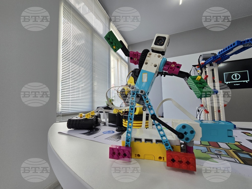 Благоевград - ЮЗУ „Неофит Рилски“ - STEM център