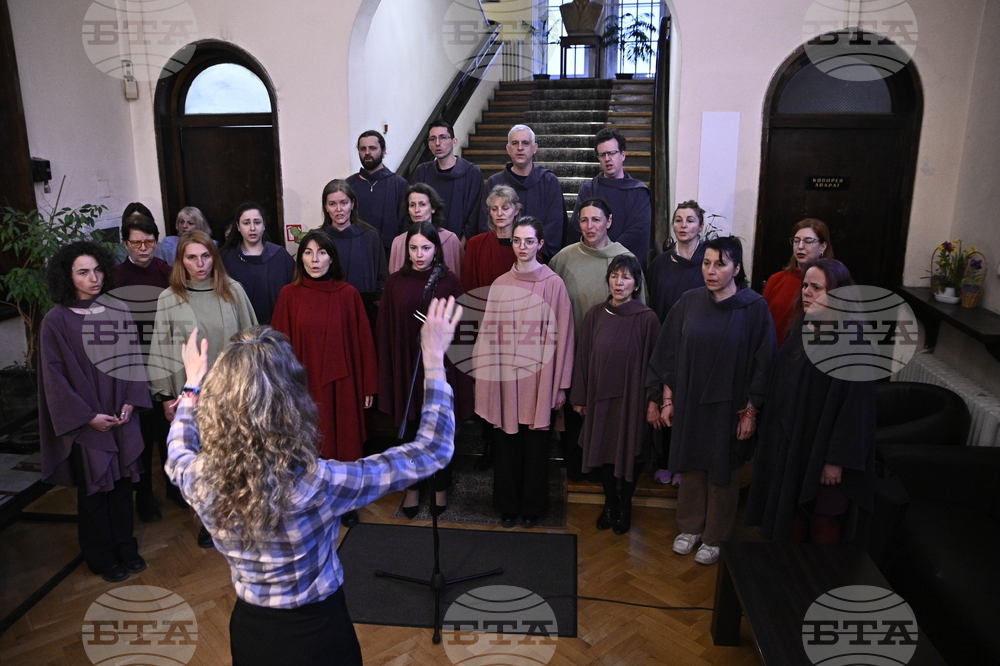 Изложба „Първите жени в Софийския университет“ - представяне