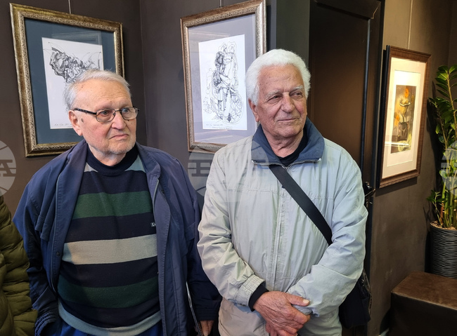 Изложба „По линията на наследството“ представя във Варна творчеството на фамилия Баръмови