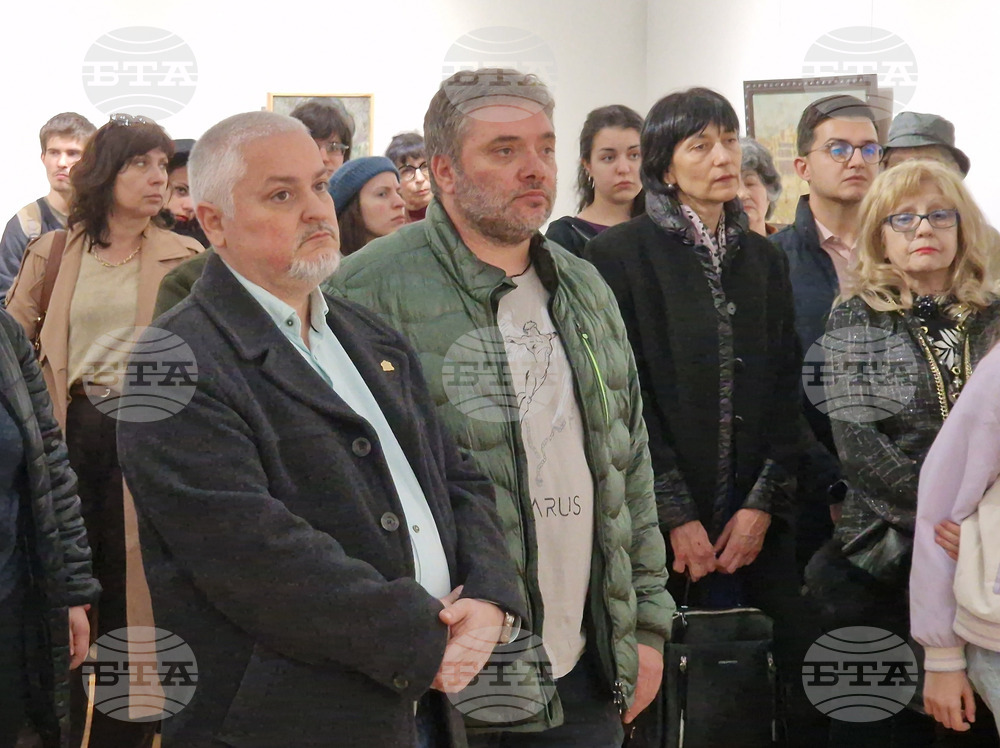 Велико Търново - изложба „Мигове“ - Рафаел Михайлов