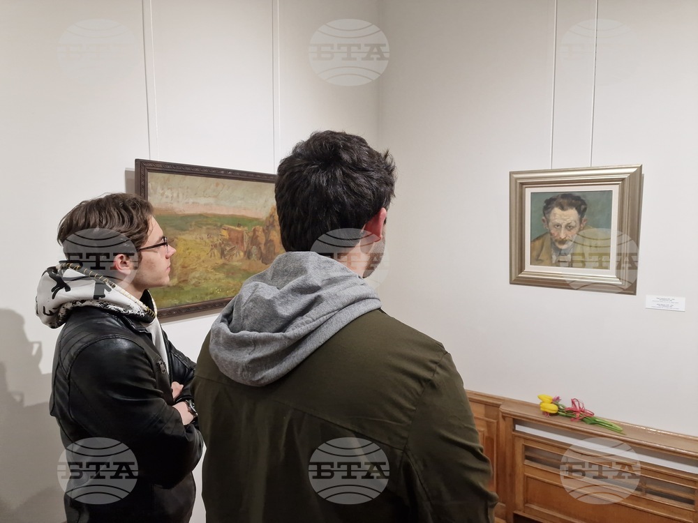 Велико Търново - изложба „Мигове“ - Рафаел Михайлов