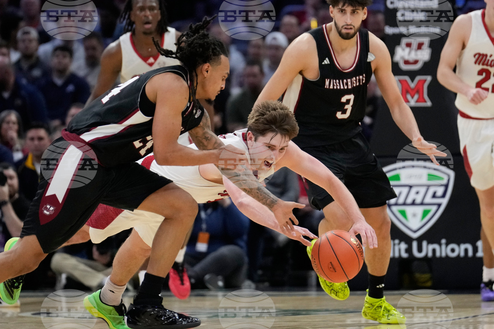 APTOPIX MAC UMass Miami Basketball