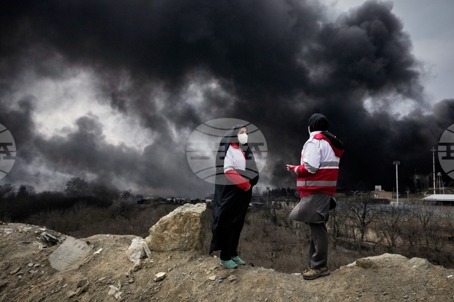 Ракетен удар по индустриална зона в Исфахан отне живота на 15 души, съобщават ирански медии, Техеран обяви нови ракетни удари по Израел
