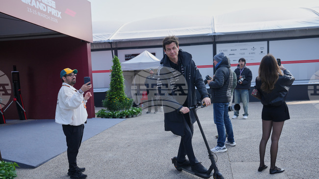 Тото Волф увери, че между Кими Антонели и Джордж Ръсел няма да има повторение на враждебните отношения между Люис Хамилтън и Нико Розберг