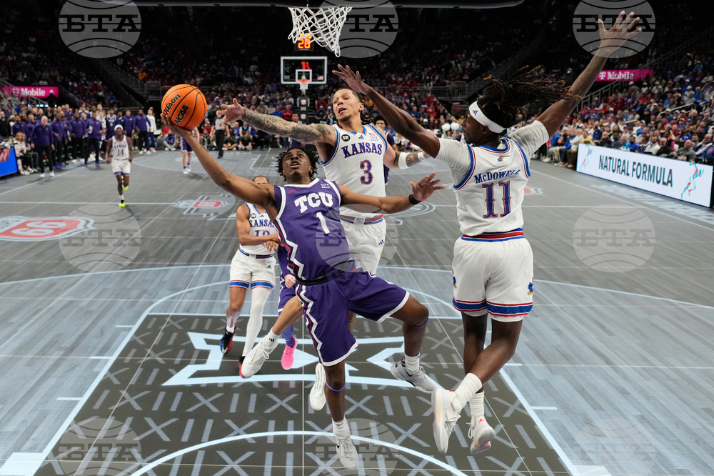 APTOPIX B12 TCU Kansas Basketball