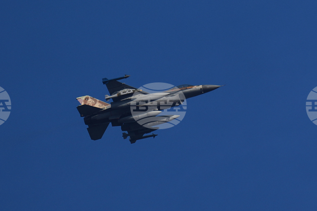 Израелски изтребители преминаха звуковата бариера над Бейрут, предизвиквайки паника сред жителите 