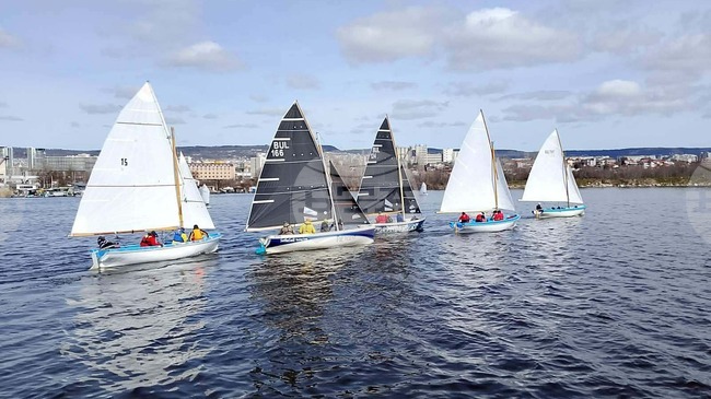Лодка от Балчик спечели държавното първенство по ветроходство в клас Ял 6