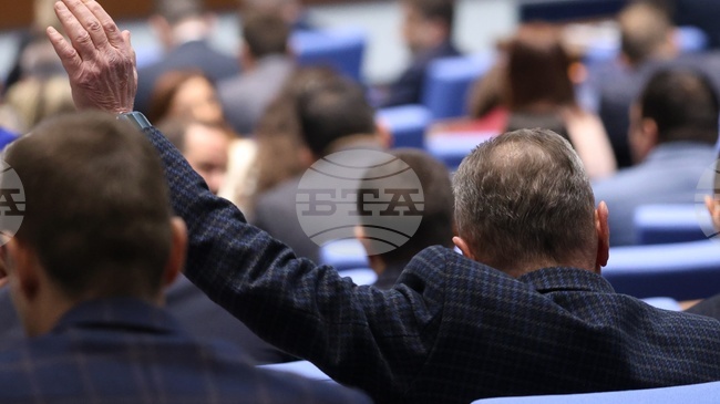 Депутатите приеха на първо четене промените в т.нар. удължителен закон за бюджета